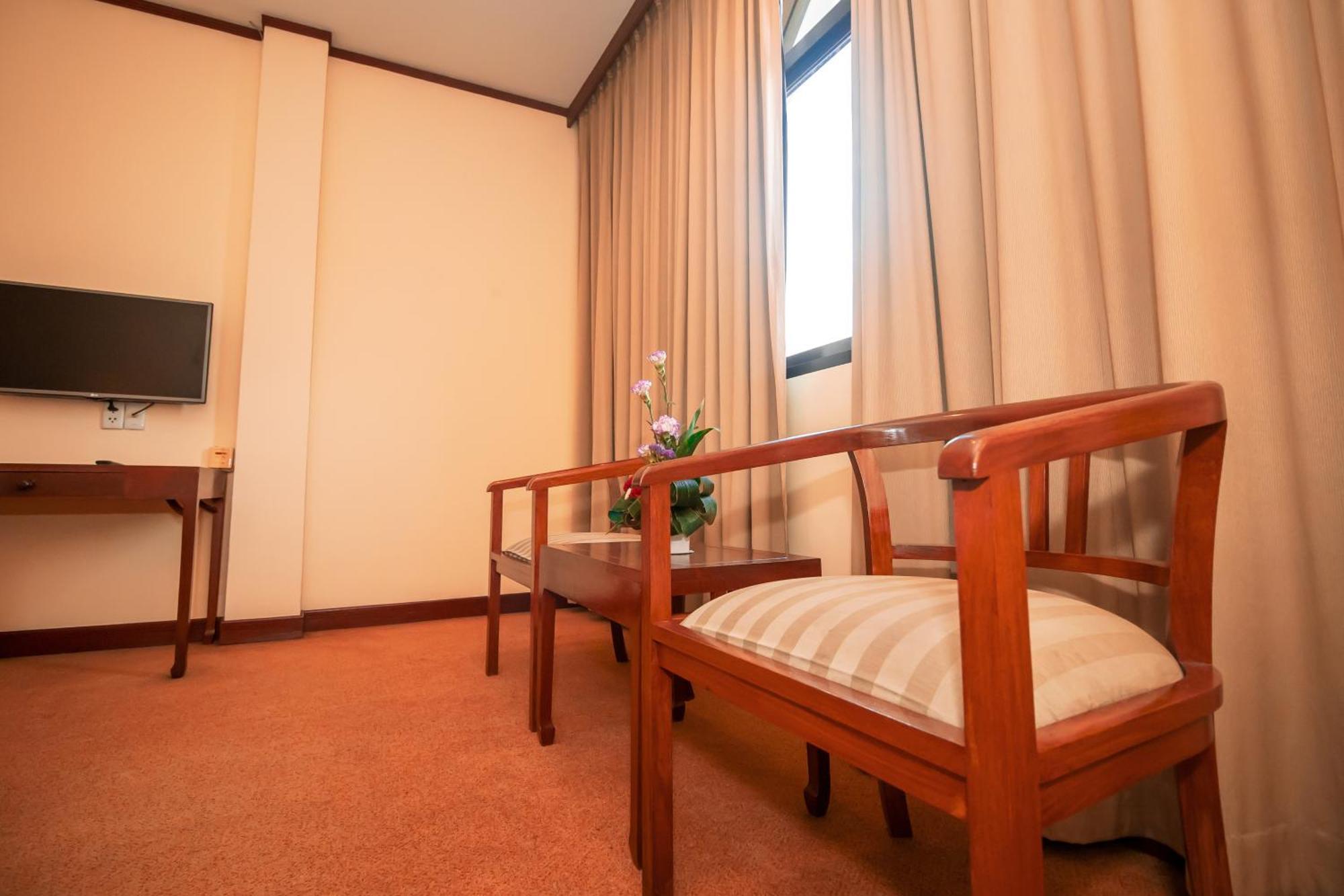 Laotel Vientiane Exteriör bild