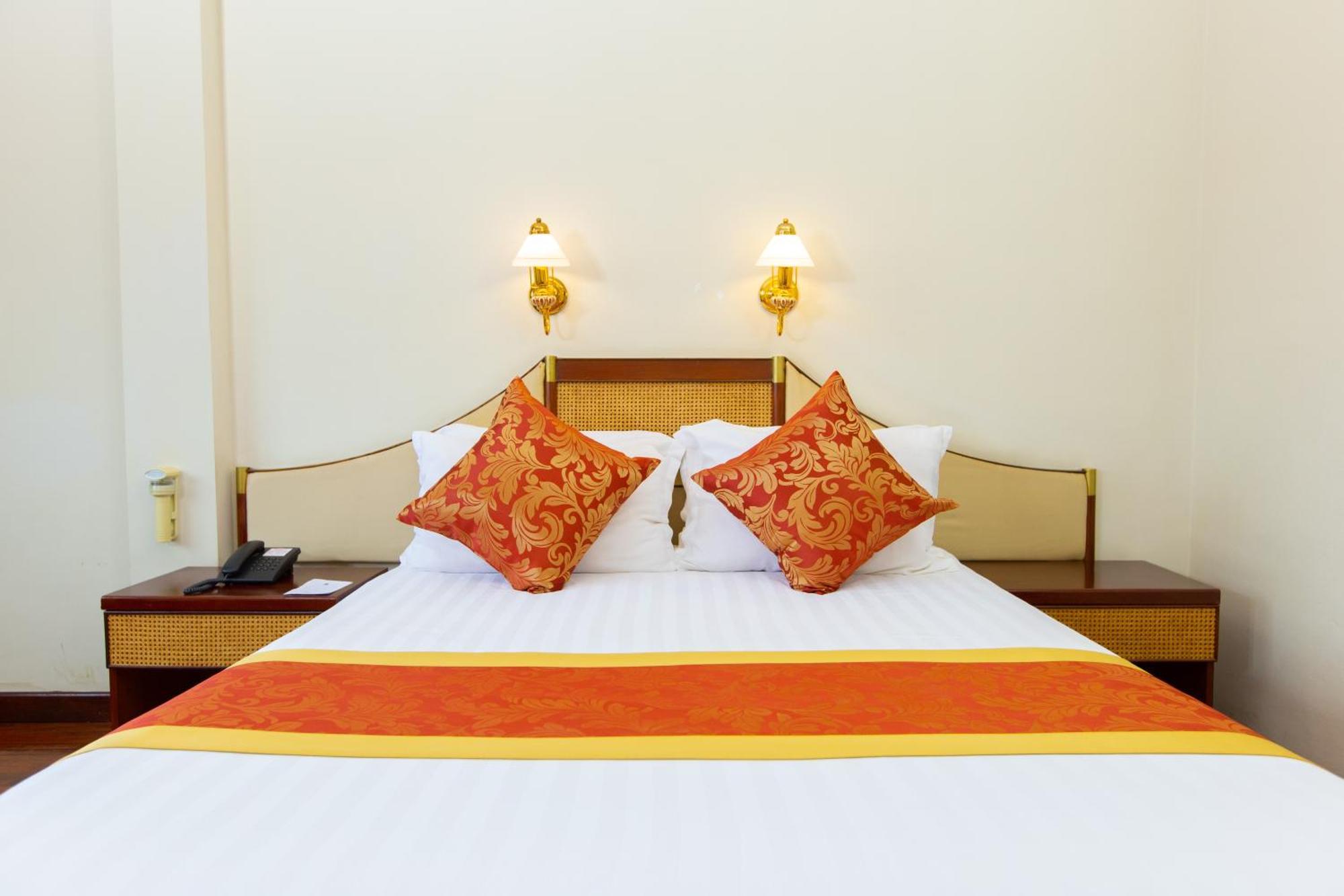 Laotel Vientiane Exteriör bild